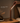 Magnetisk skrivebordslampe i træ